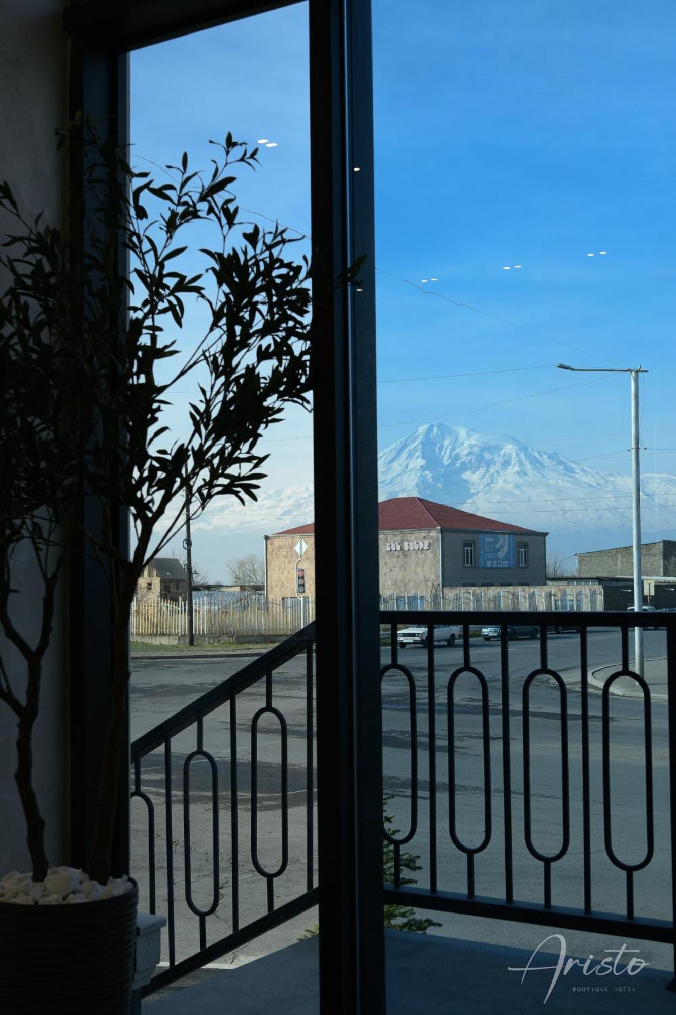 Aristo Boutique Hotel Artashat Exterior photo